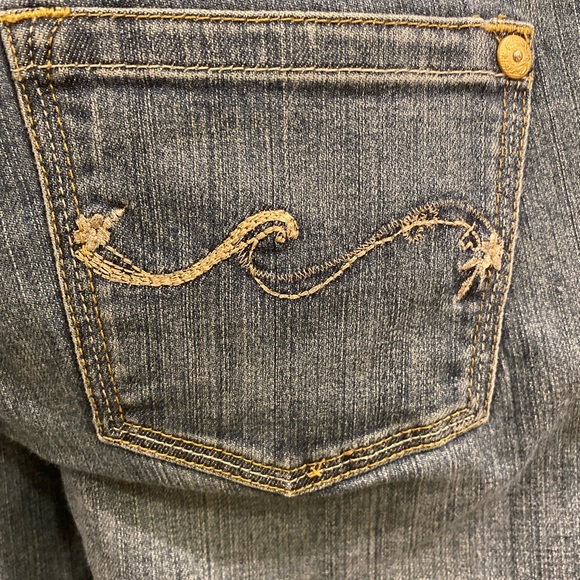 Jeans - Picture 3 of 4